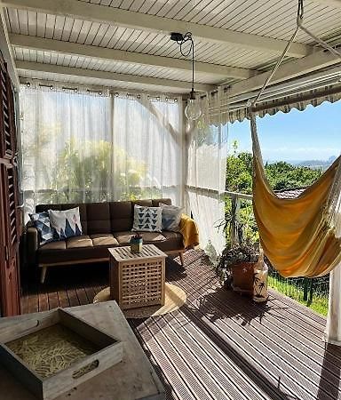 Bungalow Vue Mer Avec Jardin 상트루스 외부 사진