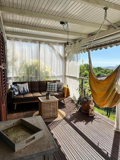 Bungalow Vue Mer Avec Jardin 상트루스 외부 사진